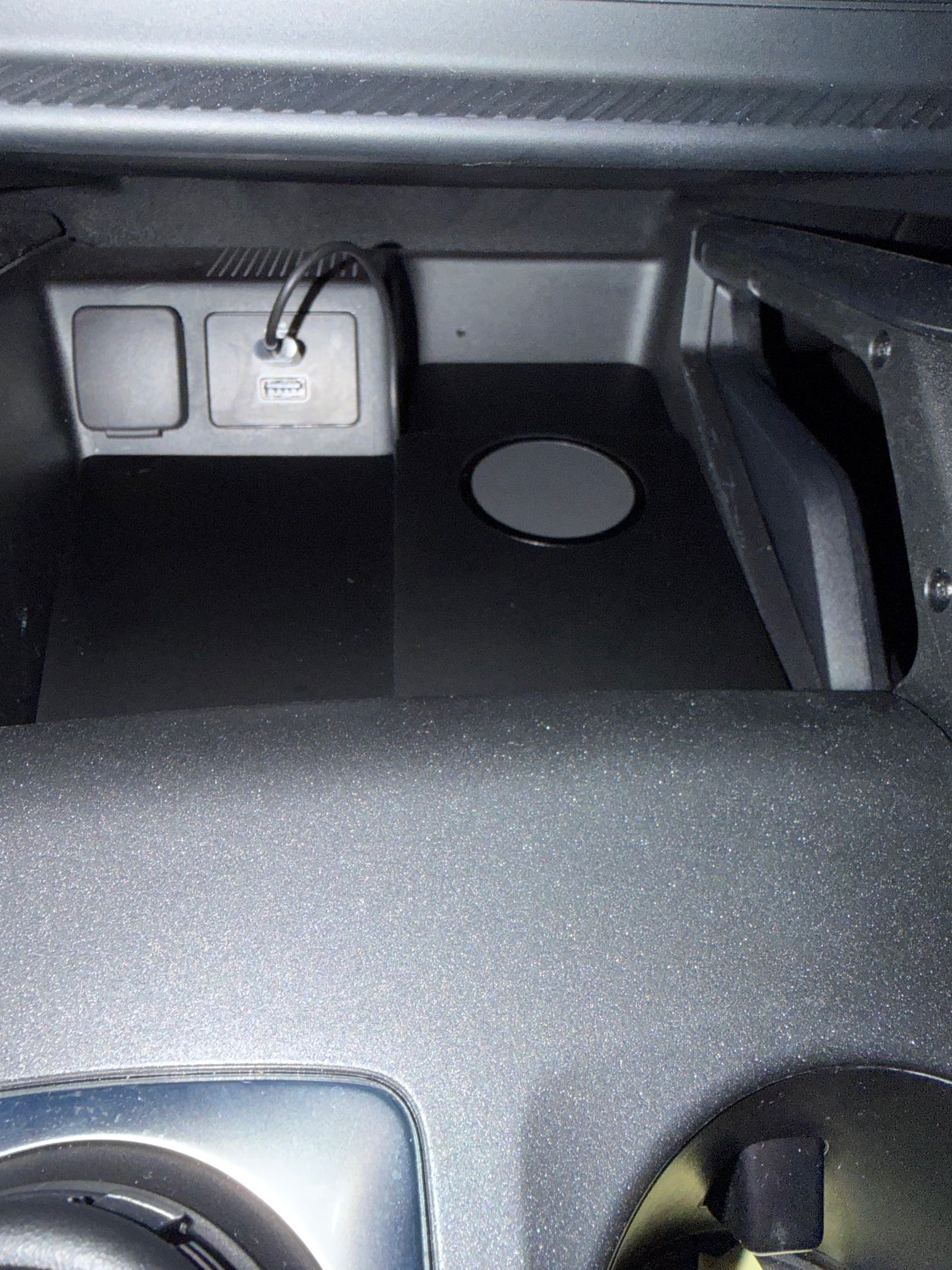 Magnetic Wireless Charging Pad | 2021-2026 Ford Bronco Sport & 2023-2026 Ford Escape