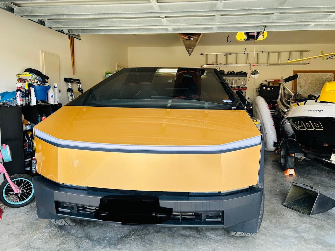 gold-wrapped cybertruck milan gold color ppf