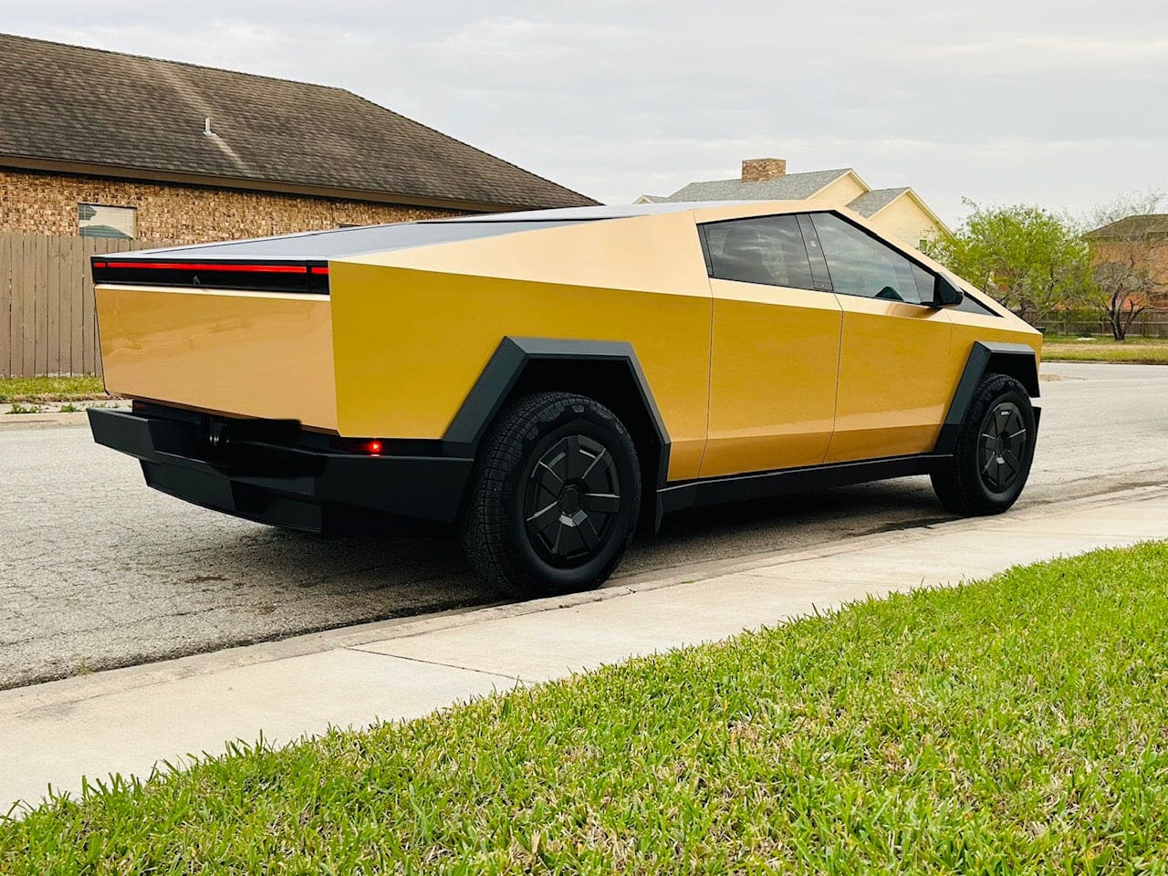 gold tesla cybertruck milan color ppf