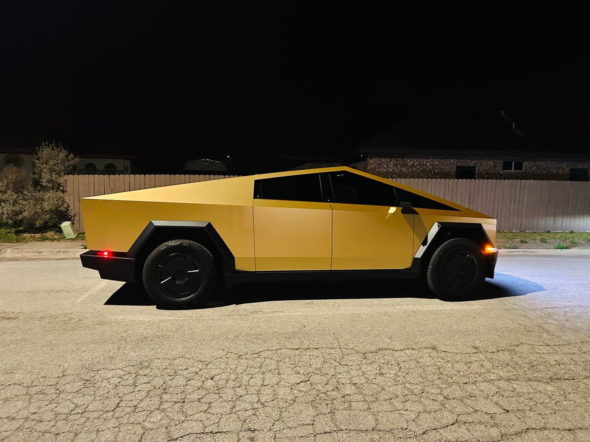 yellow tesla cybertruck milan gold color ppf